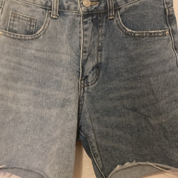 Princess Polly Shorts - Picture 2 of 7